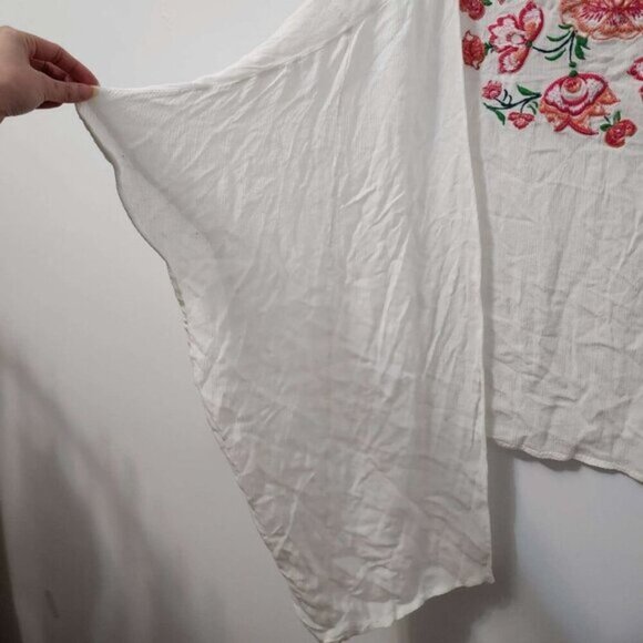 Z&L Europe Kimono Robe Embroidered Floral Duster Size Medium b56 - Picture 9 of 11